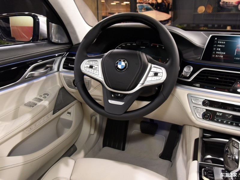 168体育新BMW 7系-智能驾趣 享受每一程风景(图3)